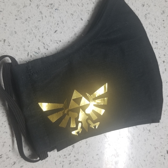 Fabric Mask and tshirt combo triforce zelda - Picture 3 of 8